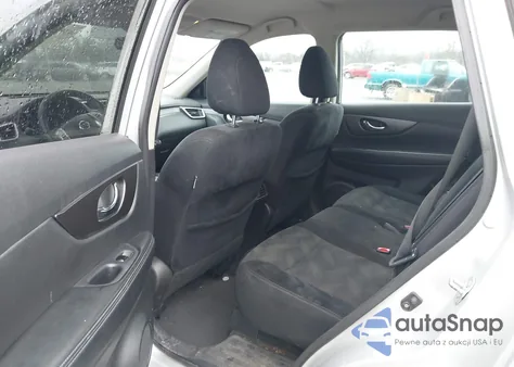 2015 Nissan Rogue Sv z USA, uszkodzony, nr VIN 5N1AT2MT7FC835561